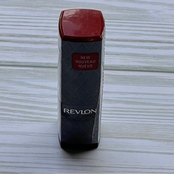 Revlon Makeup Beauty Lipstick Crimson 095 - Picture 1 of 7
